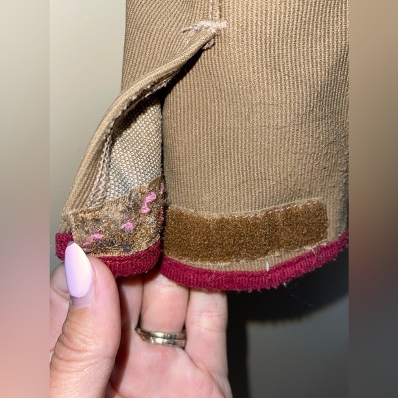 John Field full seat khaki breeches has a 24in waist by measurement - Picture 9 of 12